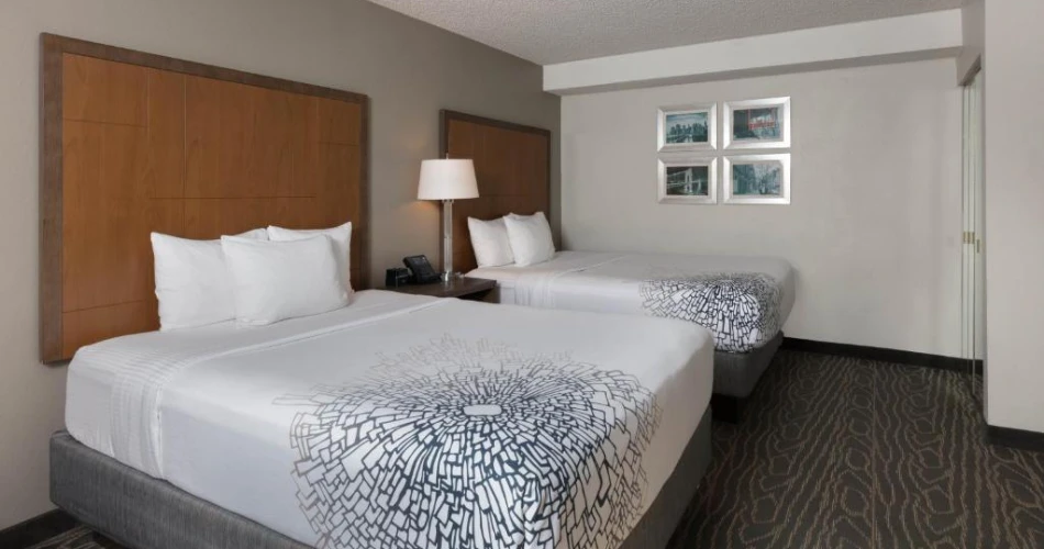 Top 10 Hotels Near MetLife Stadium with Shuttle Service in East Rutherford: Your Ultimate Guide